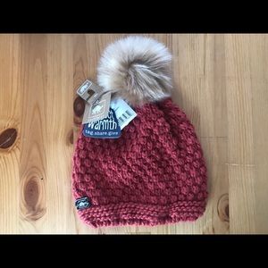 Nwt Turtle Fur Snowfall Pom Beanie 